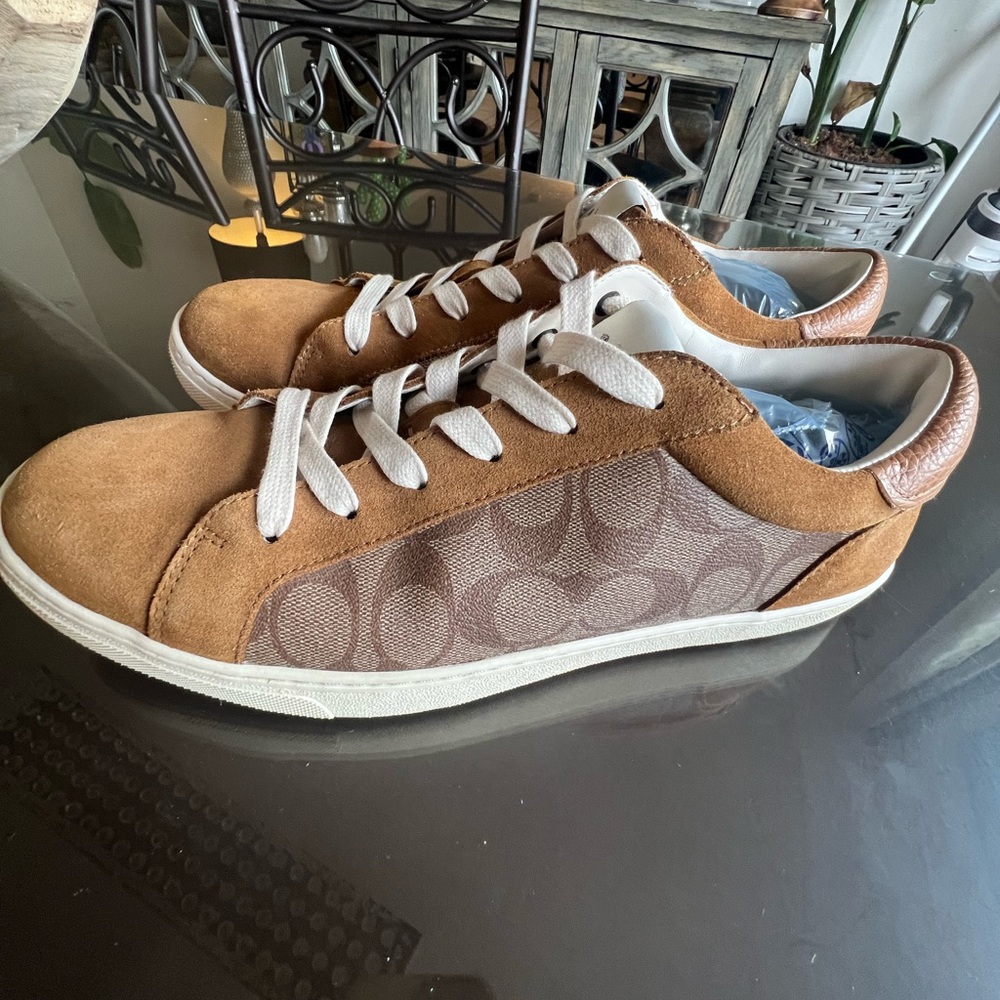 Men Coach 11.5 Sneakers 🤎